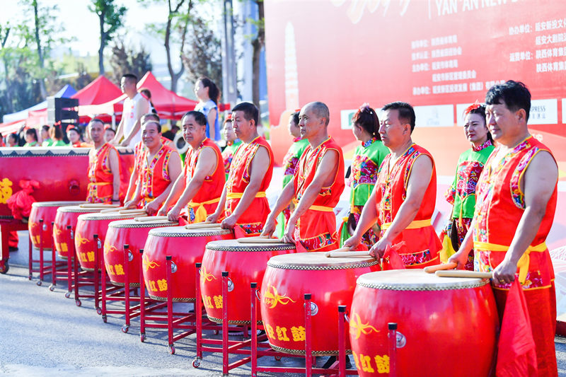 2023延安新區(qū)紅色半程馬拉松賽激情開賽。陜西體育集團供圖