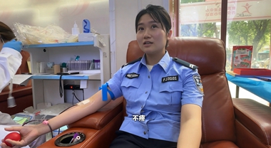 “我娃娃身體里流淌著咱民警的血”